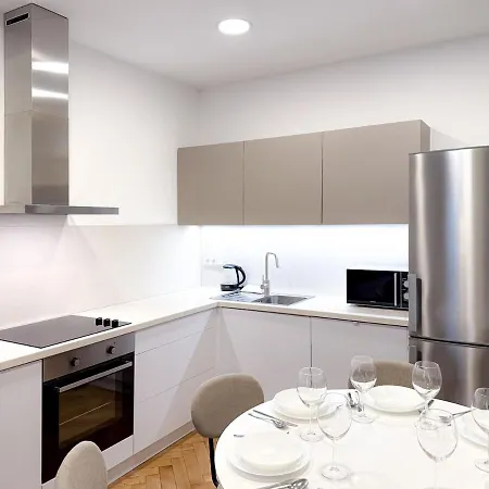 Independent Bokd Διαμέρισμα *